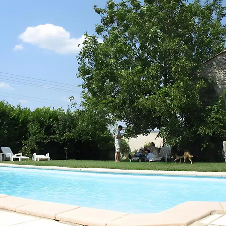 Chez Janie Hirst - D'hotes 3* 몽트보우셰르쉬르자브롱